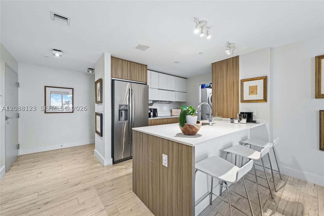 Real estate property located at 600 27th St #704, Miami-dade, Bay House Miami Condo, Miami, FL