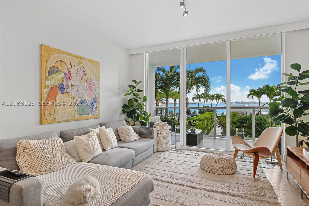 Real estate property located at 600 27th St #704, Miami-dade, Bay House Miami Condo, Miami, FL