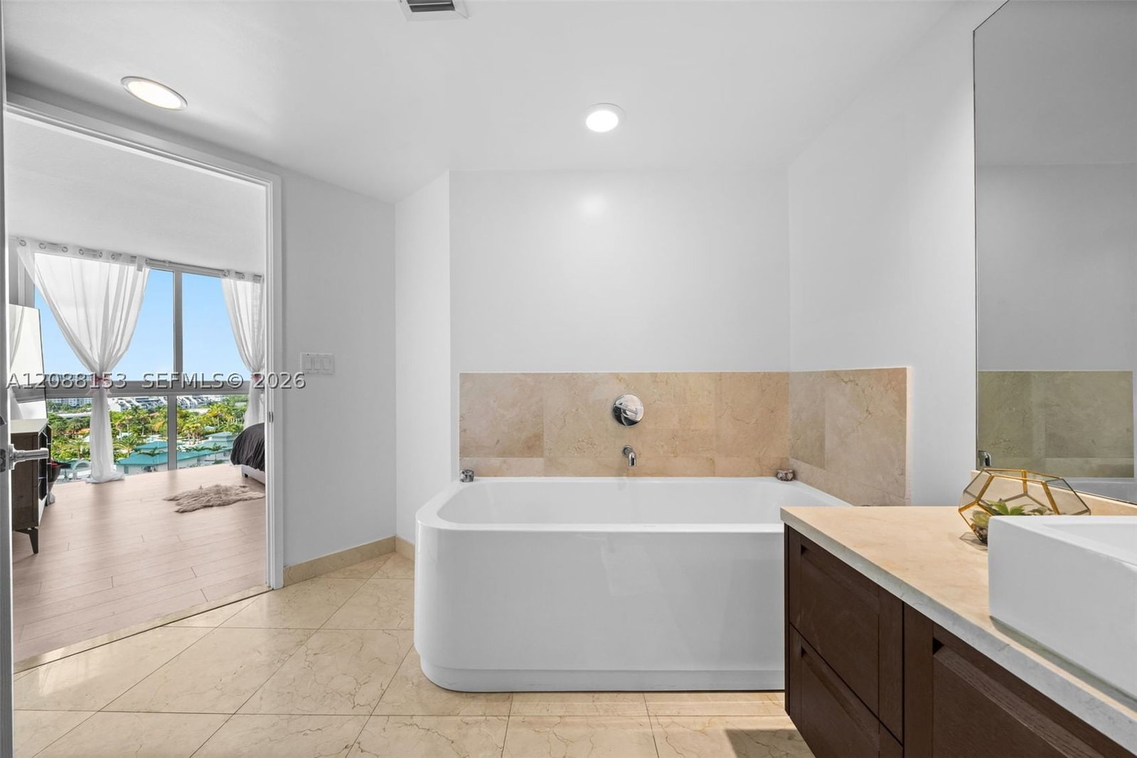 Real estate property located at 150 Sunny Isles Blvd #1-1004, Miami-dade, St Tropez On The Bay 1 Co, Sunny Isles Beach, FL