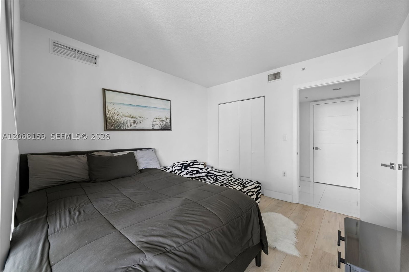 Real estate property located at 150 Sunny Isles Blvd #1-1004, Miami-dade, St Tropez On The Bay 1 Co, Sunny Isles Beach, FL