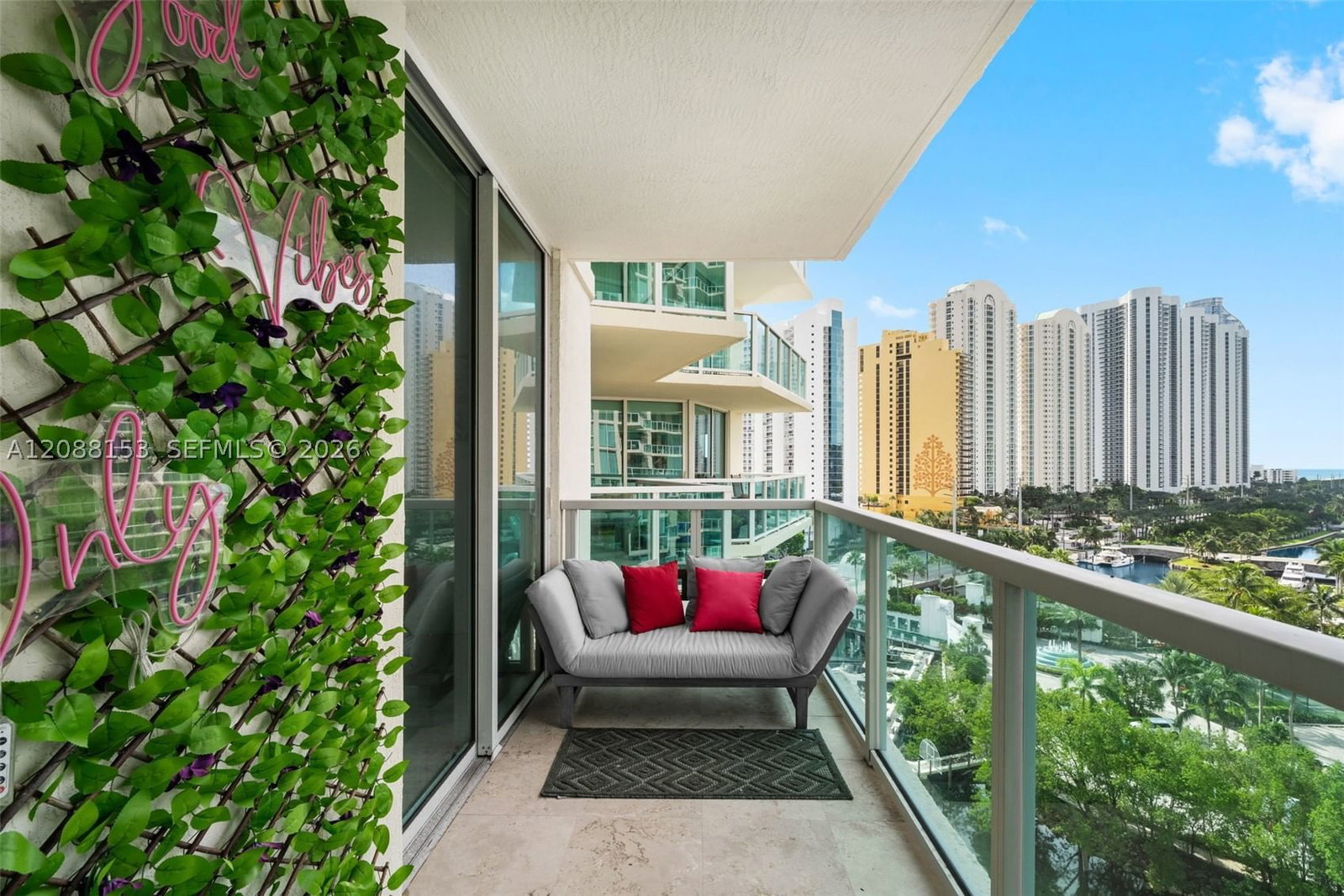 Real estate property located at 150 Sunny Isles Blvd #1-1004, Miami-dade, St Tropez On The Bay 1 Co, Sunny Isles Beach, FL