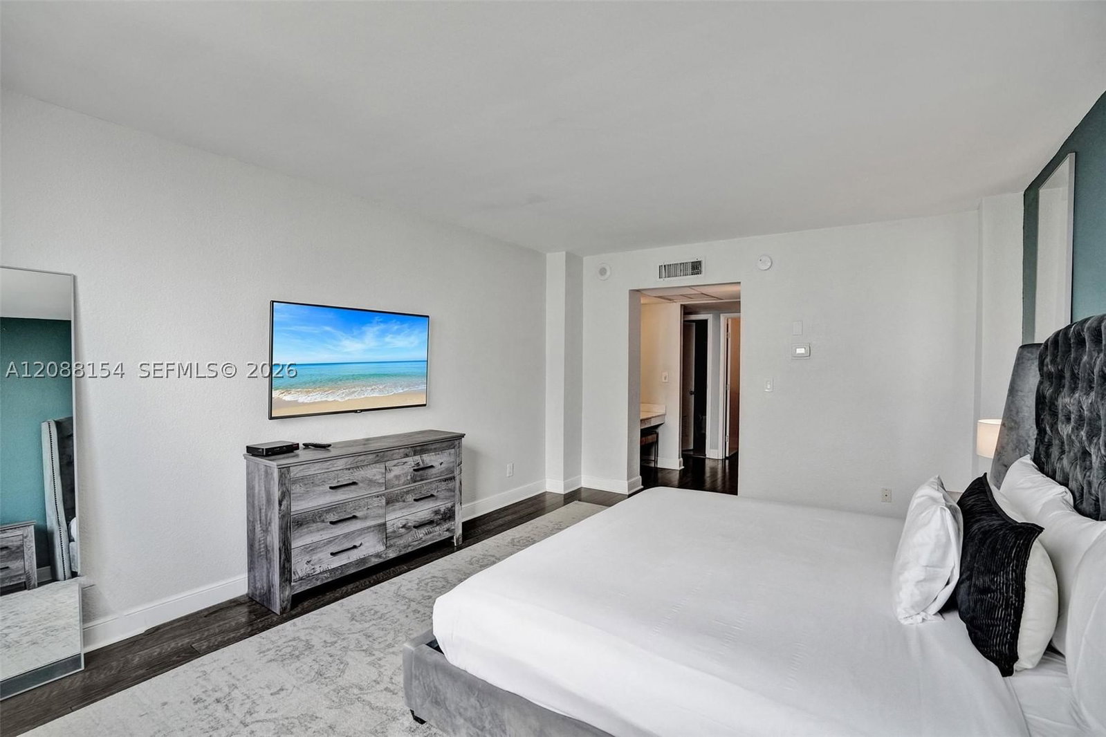 Real estate property located at 19370 Collins Ave #816, Miami-dade, Ocean Reserve Condo, Sunny Isles Beach, FL
