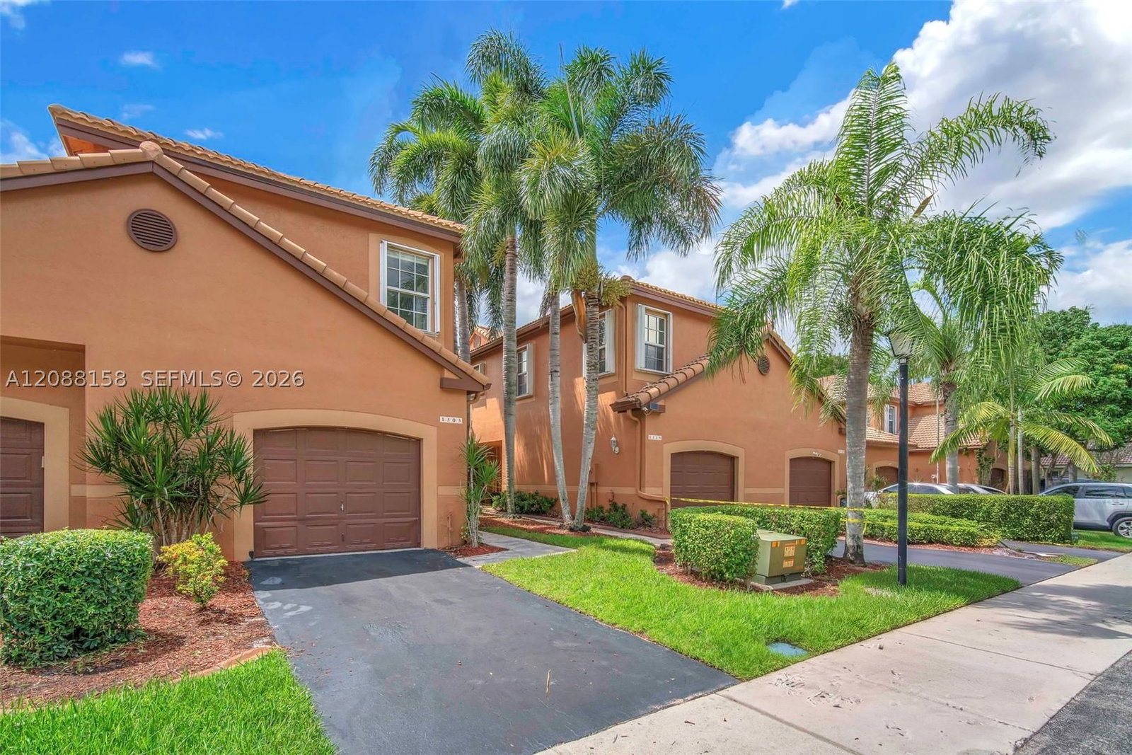 Real estate property located at 1303 Presidio Dr #6-41, Broward, Sectors 3 & 4 Boundary Pl, Weston, FL