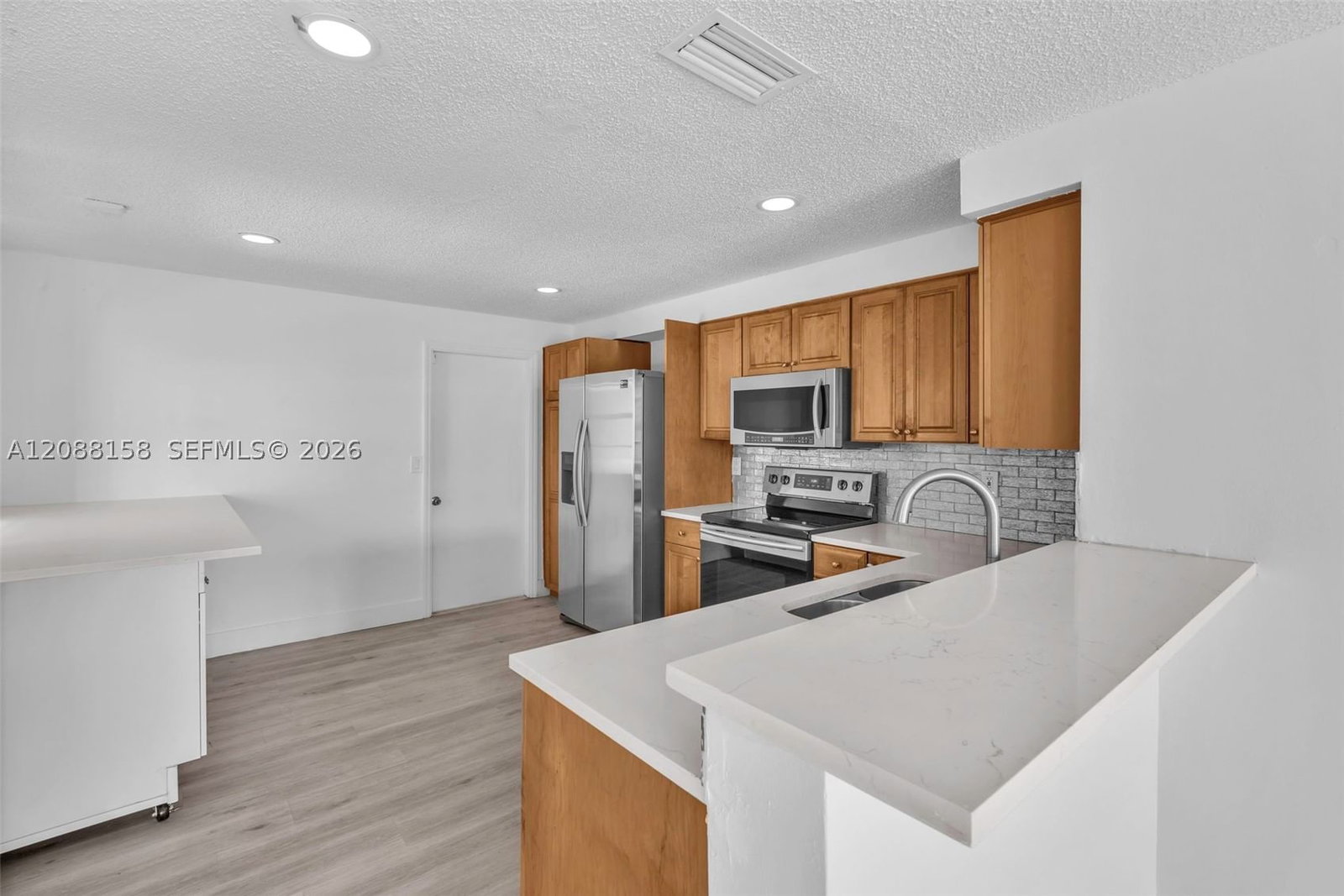 Real estate property located at 1303 Presidio Dr #6-41, Broward, Sectors 3 & 4 Boundary Pl, Weston, FL