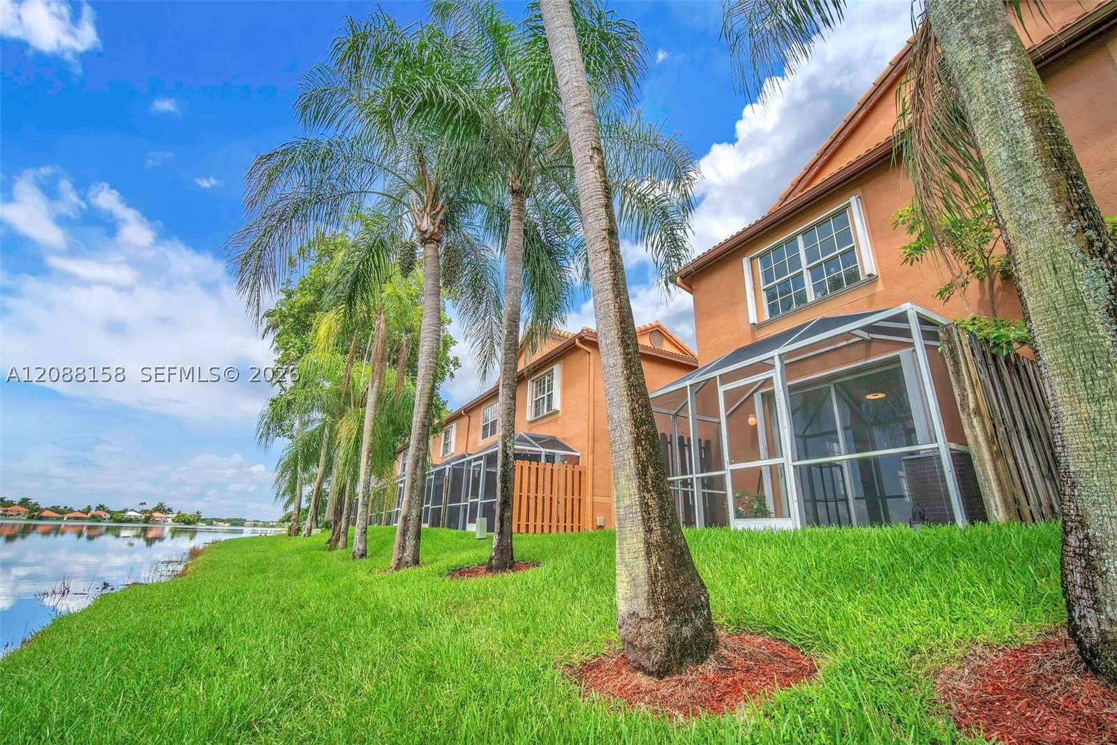 Real estate property located at 1303 Presidio Dr #6-41, Broward, Sectors 3 & 4 Boundary Pl, Weston, FL