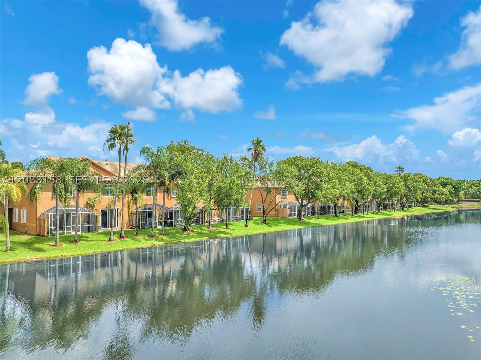 Real estate property located at 1303 Presidio Dr #6-41, Broward, Sectors 3 & 4 Boundary Pl, Weston, FL