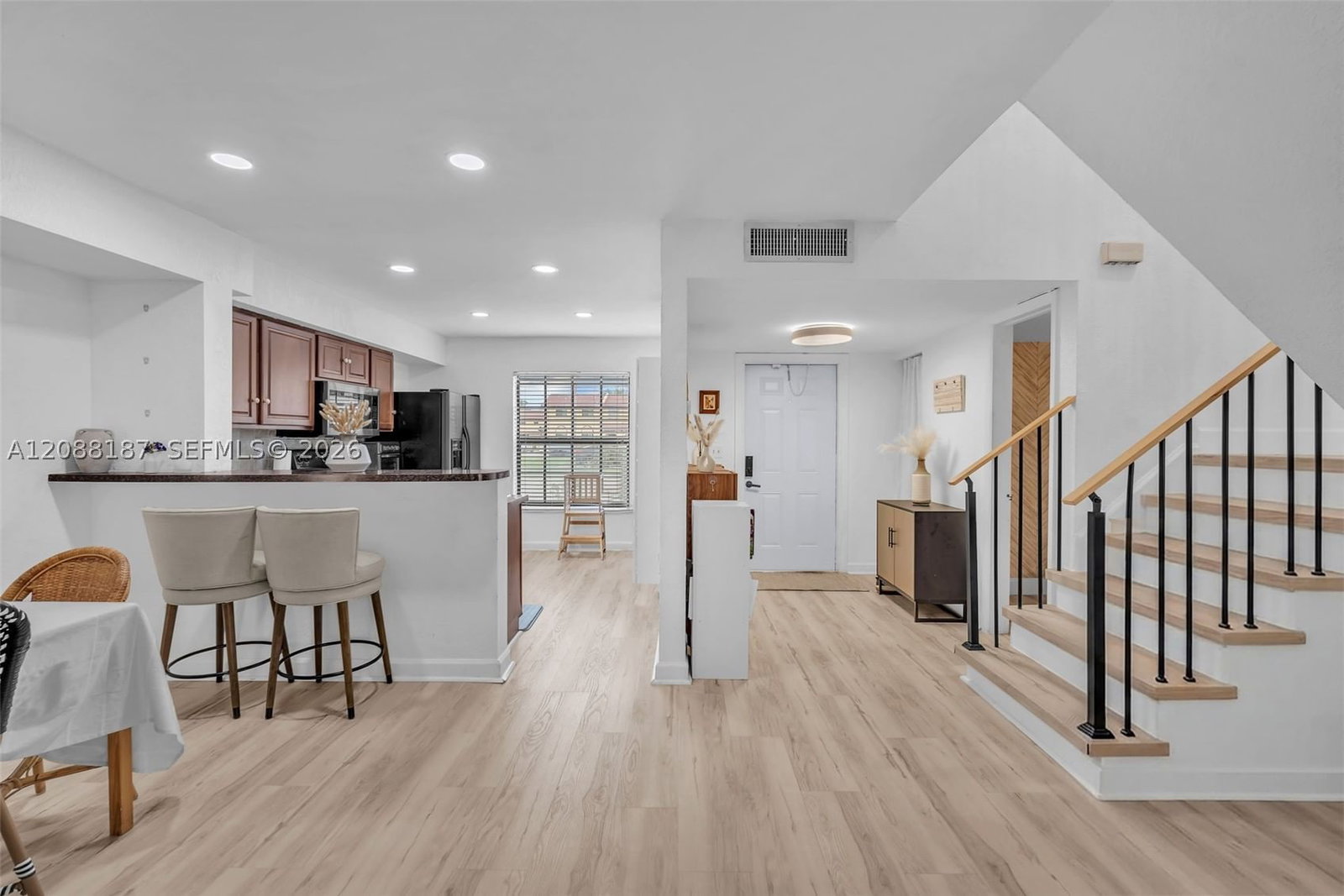 Real estate property located at 2771 47th Ln #2905, Broward, Colonies Two Condo, Lauderdale Lakes, FL