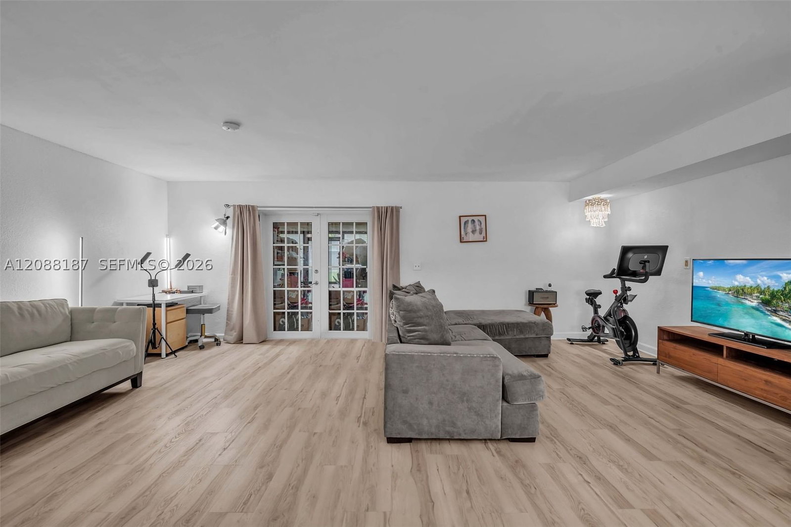 Real estate property located at 2771 47th Ln #2905, Broward, Colonies Two Condo, Lauderdale Lakes, FL