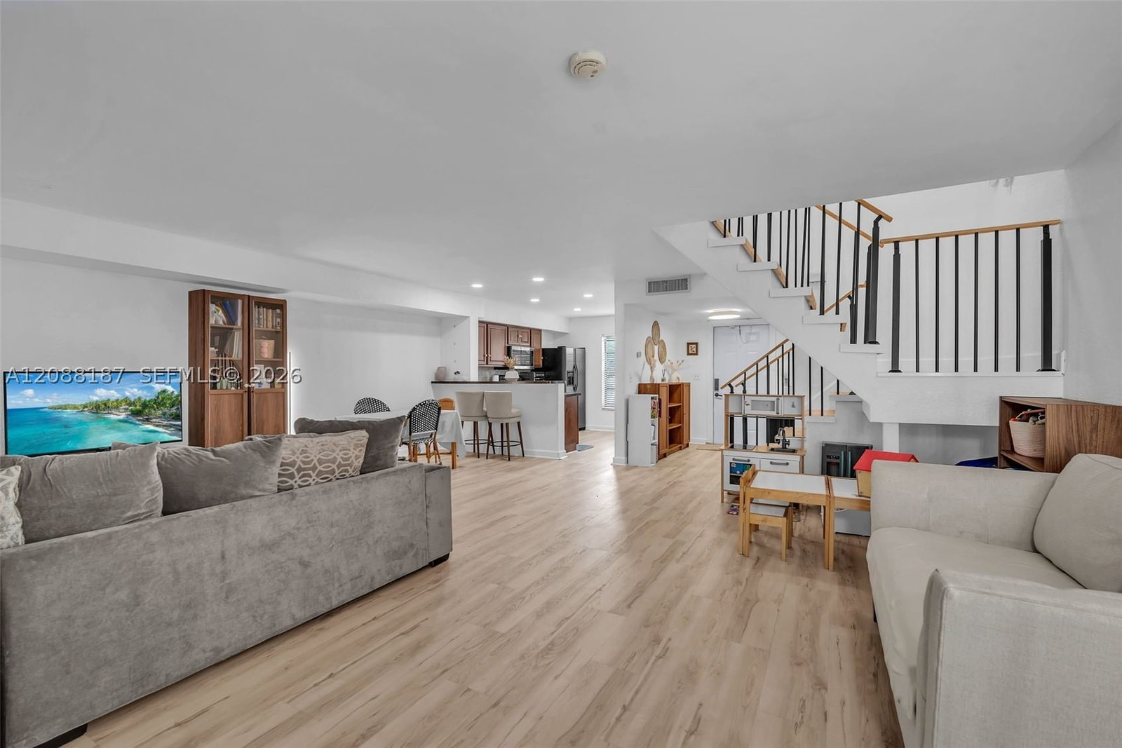Real estate property located at 2771 47th Ln #2905, Broward, Colonies Two Condo, Lauderdale Lakes, FL