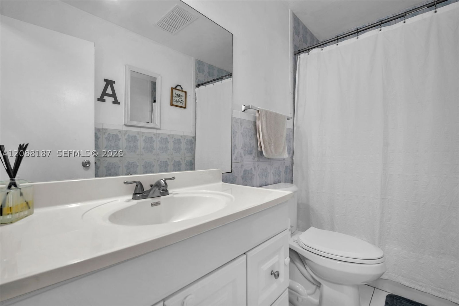 Real estate property located at 2771 47th Ln #2905, Broward, Colonies Two Condo, Lauderdale Lakes, FL