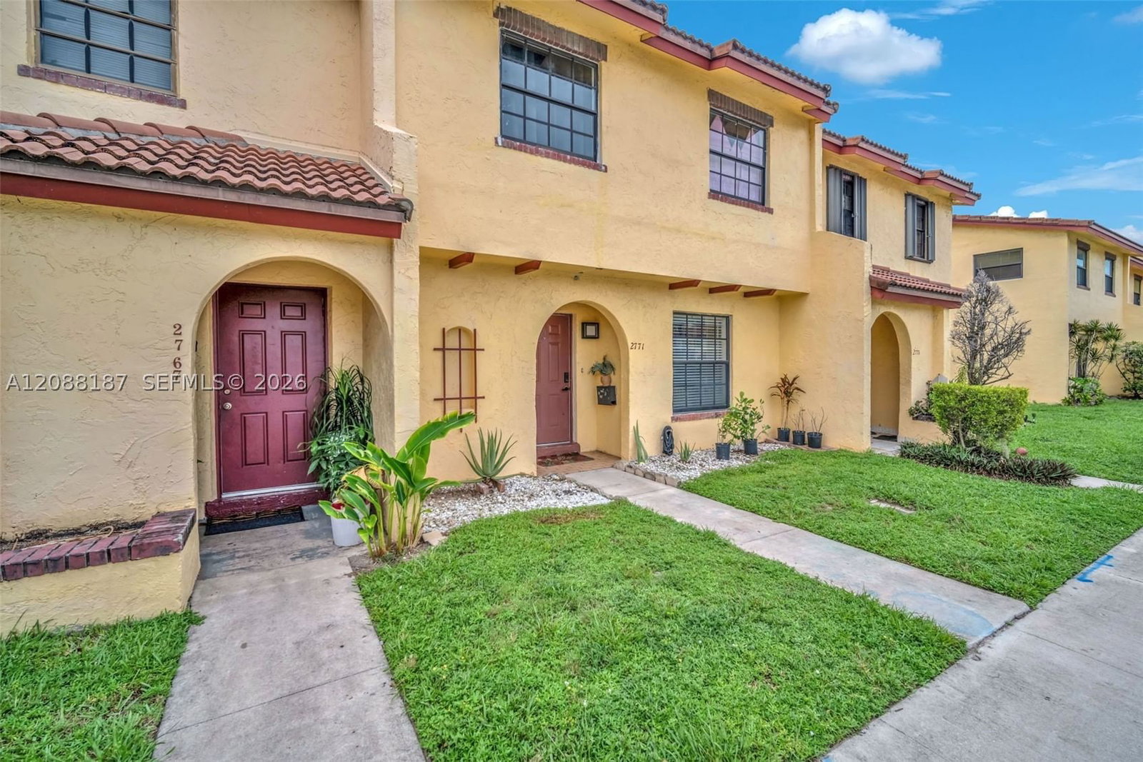 Real estate property located at 2771 47th Ln #2905, Broward, Colonies Two Condo, Lauderdale Lakes, FL