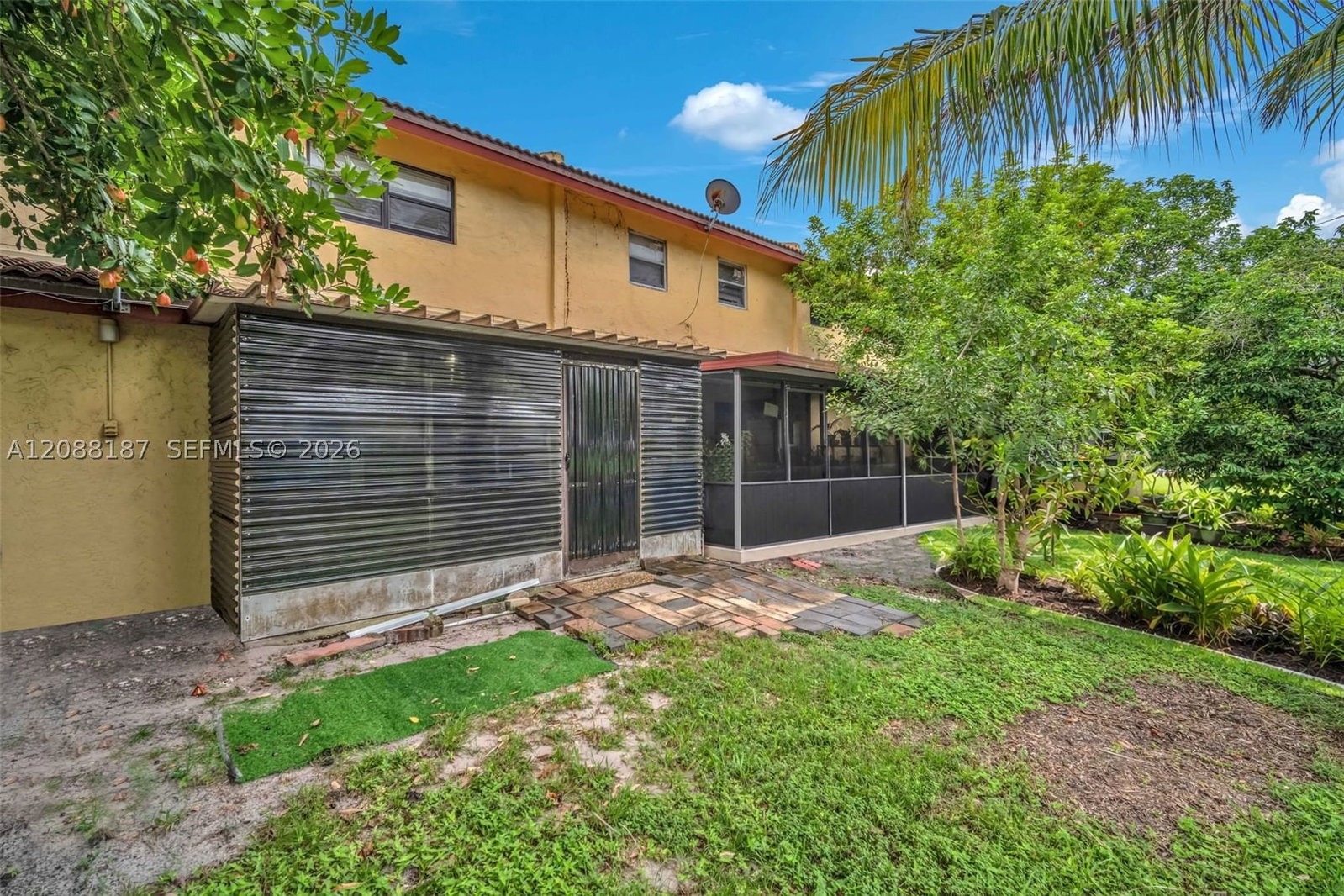 Real estate property located at 2771 47th Ln #2905, Broward, Colonies Two Condo, Lauderdale Lakes, FL