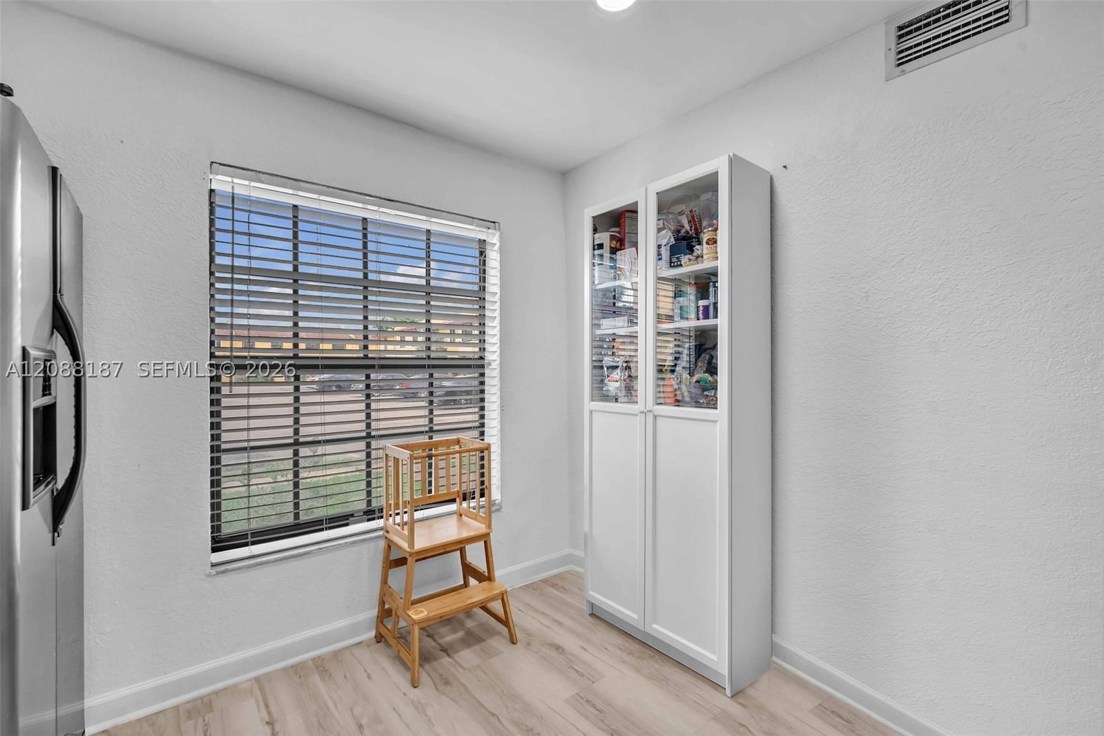 Real estate property located at 2771 47th Ln #2905, Broward, Colonies Two Condo, Lauderdale Lakes, FL