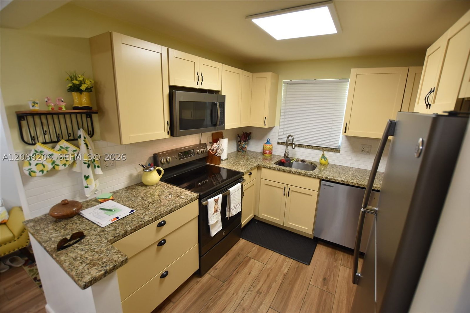 Real estate property located at 2941 Crosley Dr W H, Palm Beach, Cresthaven Villas Condo 2, West Palm Beach, FL