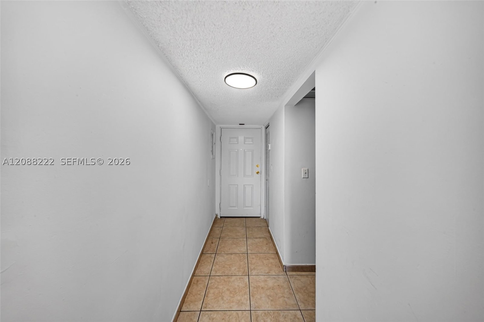 Real estate property located at 10000 80th Ct #2432, Miami-dade, Samari Lake East Condo, Hialeah Gardens, FL