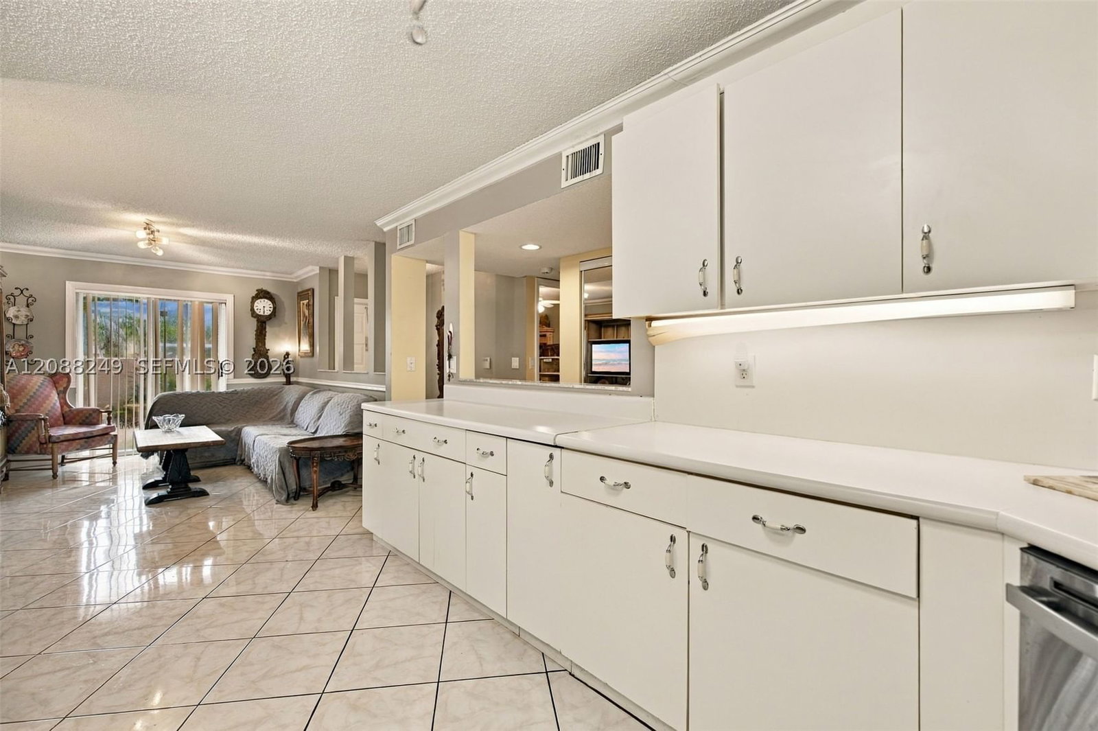Real estate property located at 7503 Granville Dr #102, Broward, Granville Condominium F, Tamarac, FL