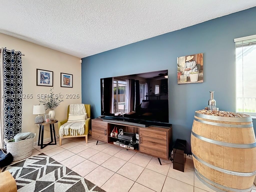 Real estate property located at 1342 195th Ave, Broward, Ameritrail Section Two, Pembroke Pines, FL