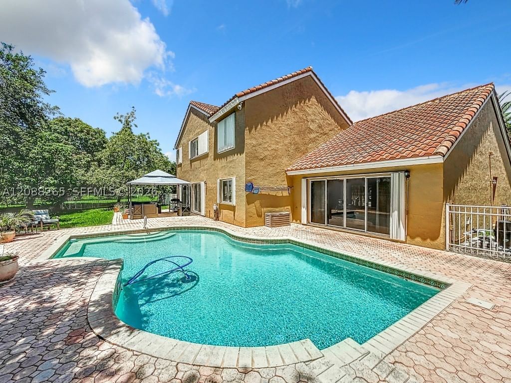 Real estate property located at 1342 195th Ave, Broward, Ameritrail Section Two, Pembroke Pines, FL