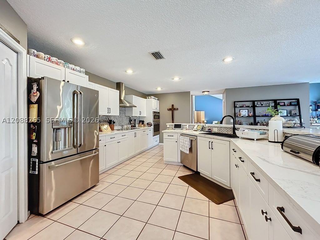 Real estate property located at 1342 195th Ave, Broward, Ameritrail Section Two, Pembroke Pines, FL