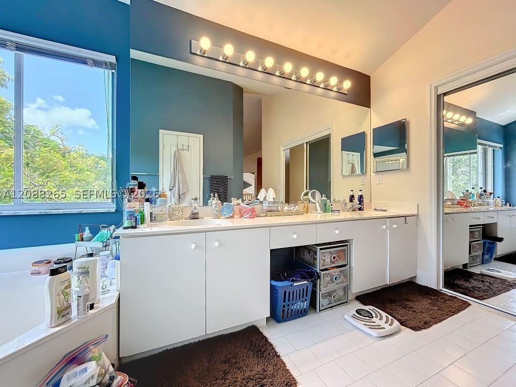 Real estate property located at 1342 195th Ave, Broward, Ameritrail Section Two, Pembroke Pines, FL