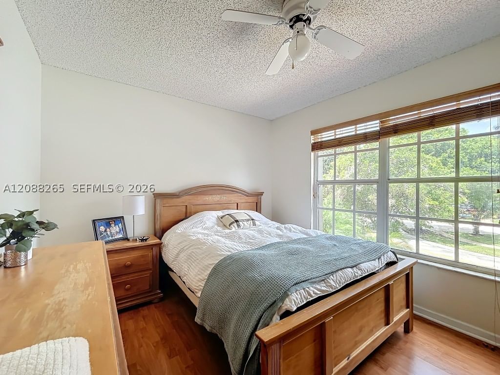 Real estate property located at 1342 195th Ave, Broward, Ameritrail Section Two, Pembroke Pines, FL