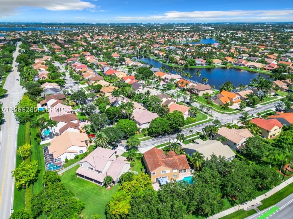 Real estate property located at 1342 195th Ave, Broward, Ameritrail Section Two, Pembroke Pines, FL