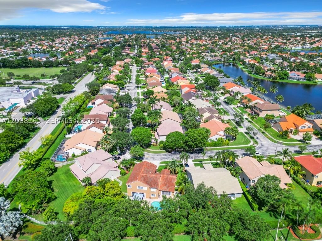Real estate property located at 1342 195th Ave, Broward, Ameritrail Section Two, Pembroke Pines, FL