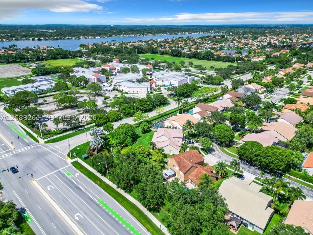 Real estate property located at 1342 195th Ave, Broward, Ameritrail Section Two, Pembroke Pines, FL