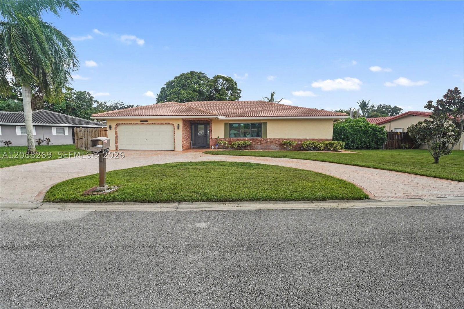 Real estate property located at 10650 42nd Dr, Broward, Chevy Chase Amd Plat, Coral Springs, FL