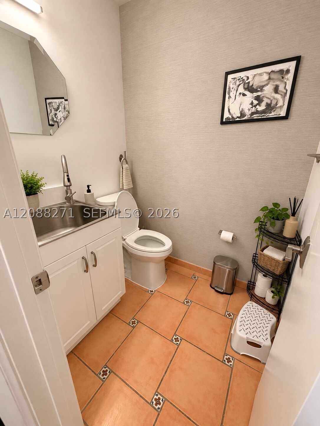 Real estate property located at 21204 Harbor Way #123-12, Miami-dade, Costain Villas Harbor Vil, Aventura, FL