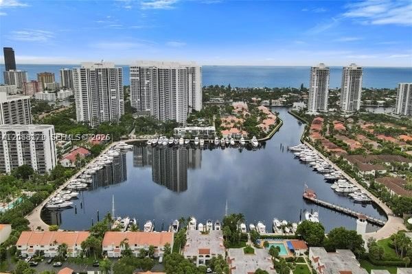 Real estate property located at 21204 Harbor Way #123-12, Miami-dade, Costain Villas Harbor Vil, Aventura, FL