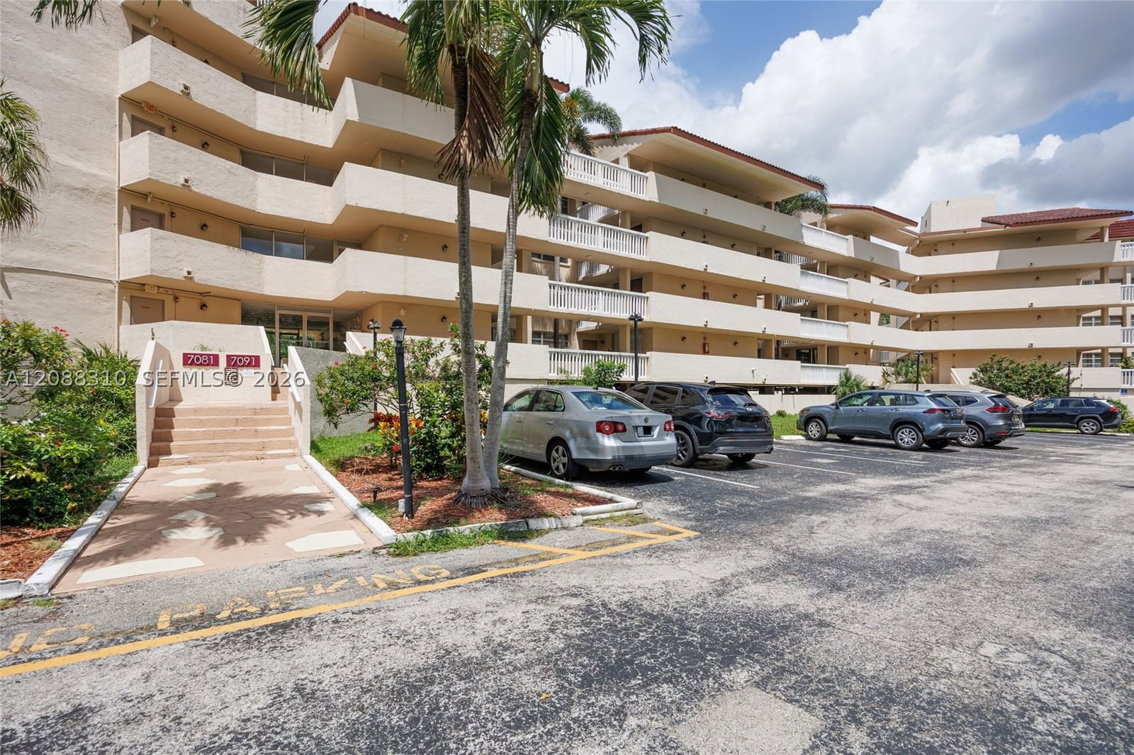 Real estate property located at 7091 Environ Blvd #346, Broward, Environ I Condo 7 And 8, Lauderhill, FL