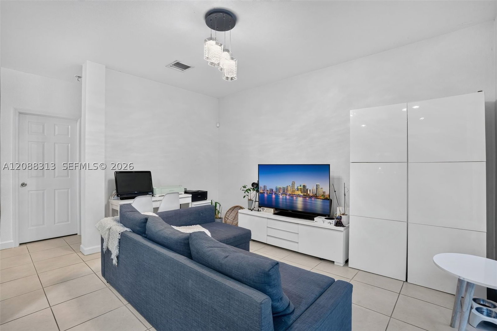 Real estate property located at 11249 88th Ter, Miami-dade, Villa Bello, Doral, FL