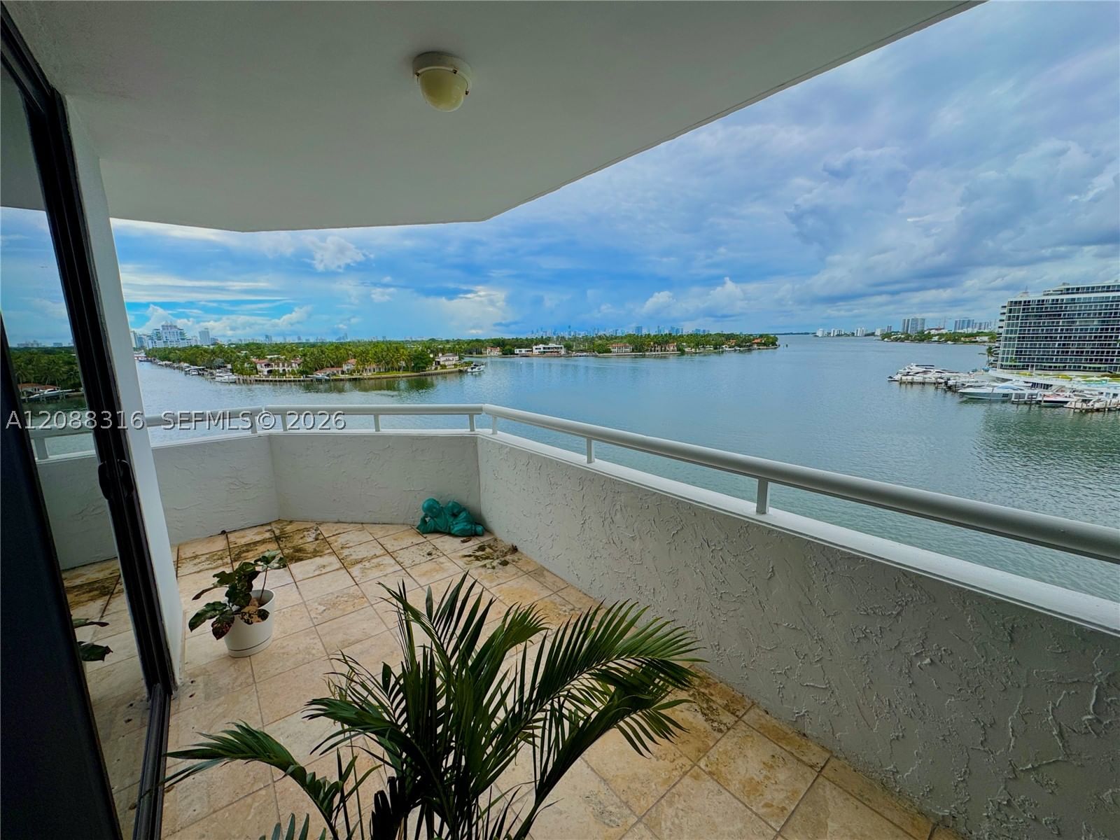 Real estate property located at 6830 Indian Creek Dr #7E, Miami-dade, Indian Cr Cl Marina Condo, Miami Beach, FL