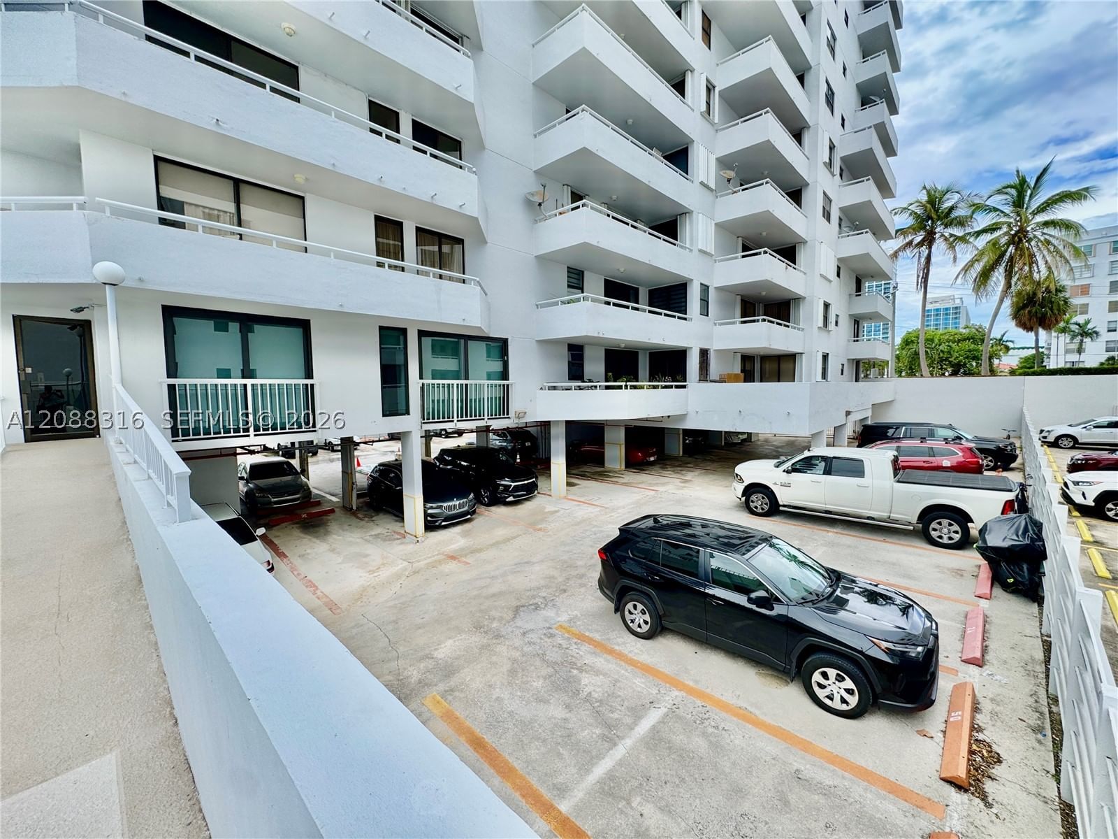 Real estate property located at 6830 Indian Creek Dr #7E, Miami-dade, Indian Cr Cl Marina Condo, Miami Beach, FL