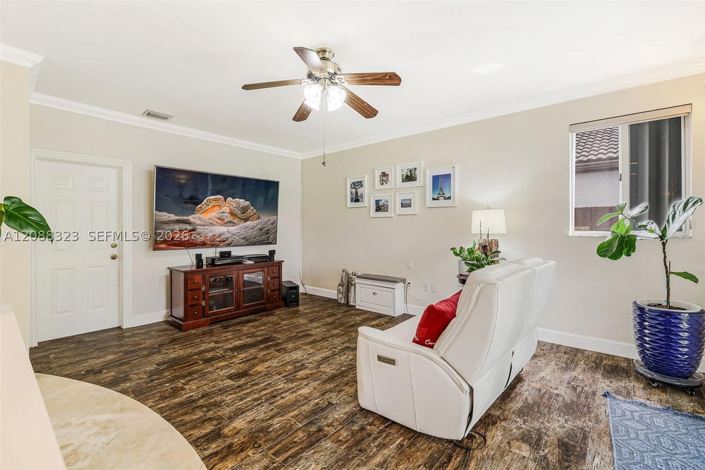 Real estate property located at 16290 68th Ter, Miami-dade, Sunset Lakes Estates 1st, Miami, FL