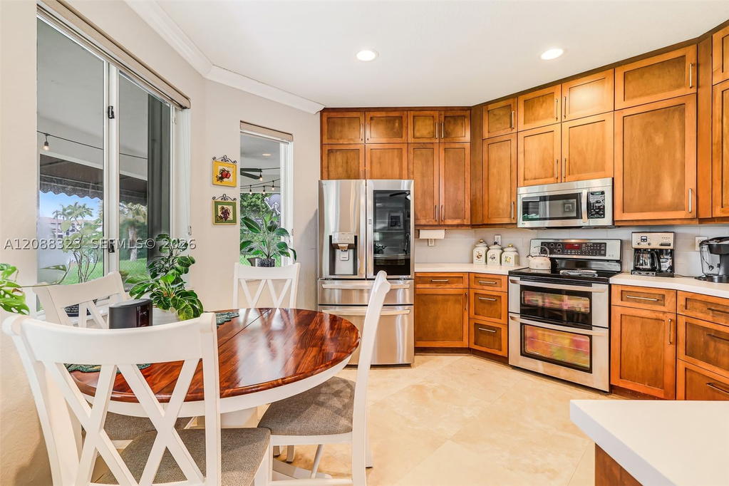 Real estate property located at 16290 68th Ter, Miami-dade, Sunset Lakes Estates 1st, Miami, FL
