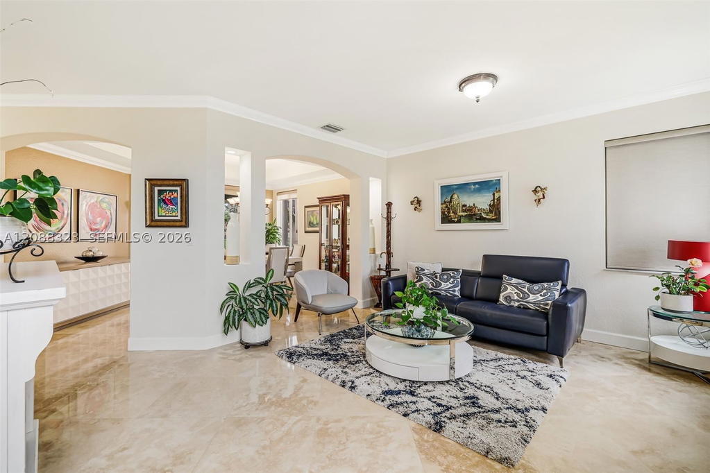 Real estate property located at 16290 68th Ter, Miami-dade, Sunset Lakes Estates 1st, Miami, FL