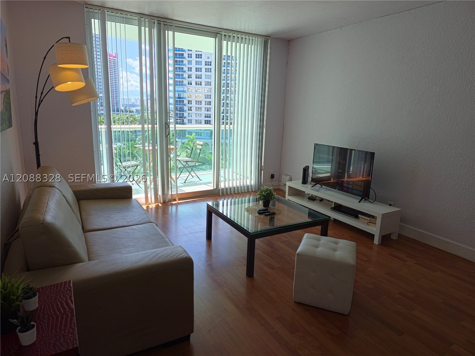 Real estate property located at 3801 Ocean Dr #8T, Broward, Tides On Hollywood Beach, Hollywood, FL