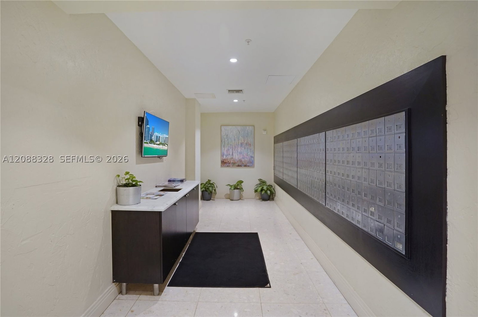 Real estate property located at 3801 Ocean Dr #8T, Broward, Tides On Hollywood Beach, Hollywood, FL