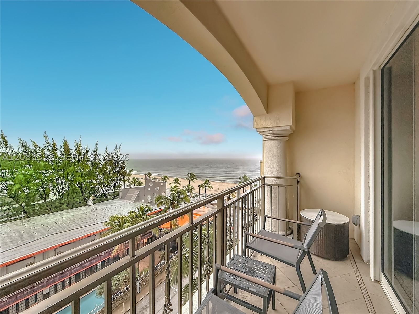 Real estate property located at 601 Ft Lauderdale Beach Blvd #611, Broward, Atlantic Hotel Condo, Fort Lauderdale, FL
