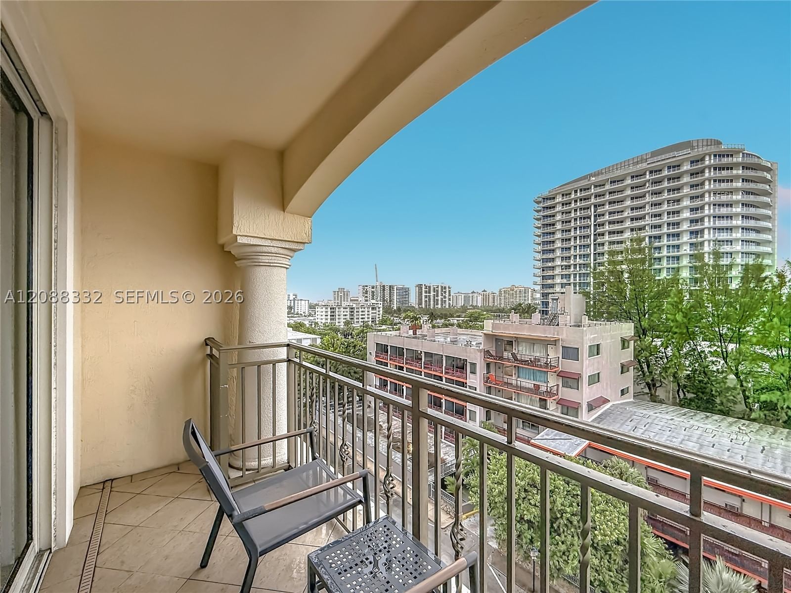 Real estate property located at 601 Ft Lauderdale Beach Blvd #611, Broward, Atlantic Hotel Condo, Fort Lauderdale, FL