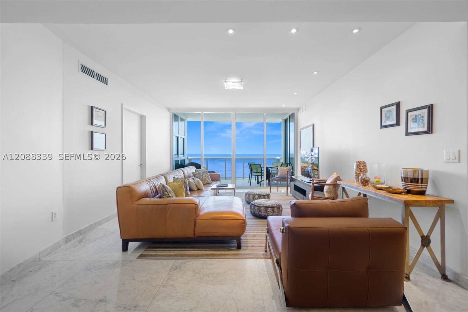 Real estate property located at 18201 Collins Ave #1006, Miami-dade, Trump Royale Condo, Sunny Isles Beach, FL