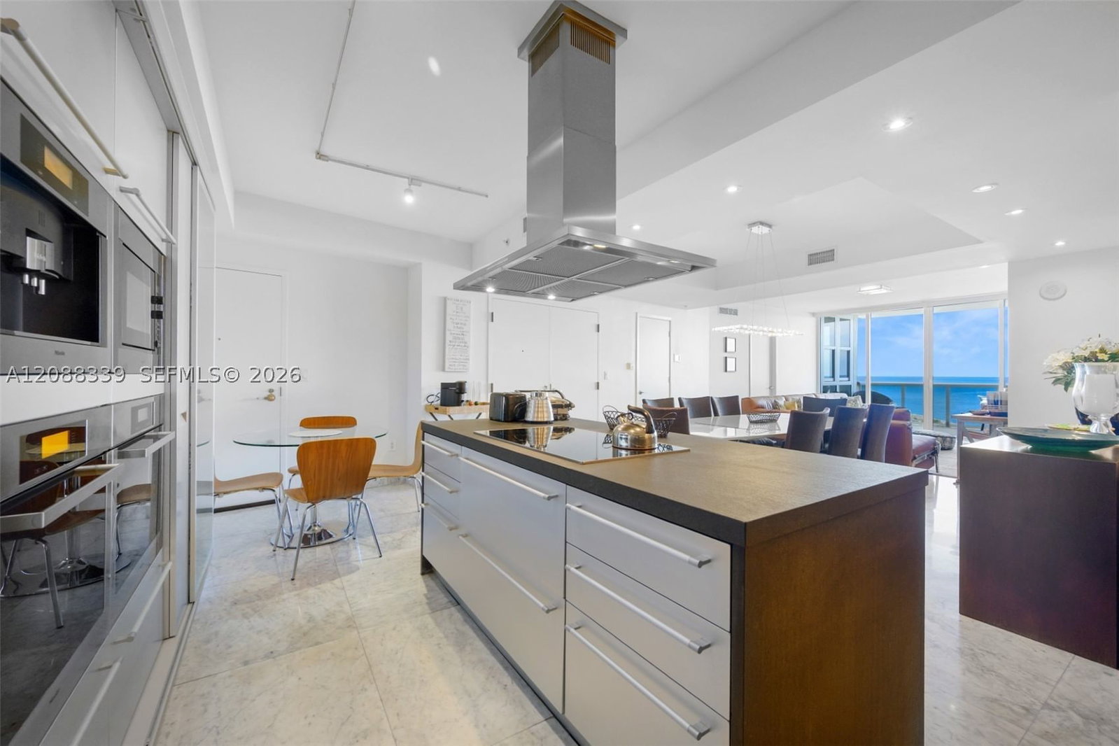 Real estate property located at 18201 Collins Ave #1006, Miami-dade, Trump Royale Condo, Sunny Isles Beach, FL