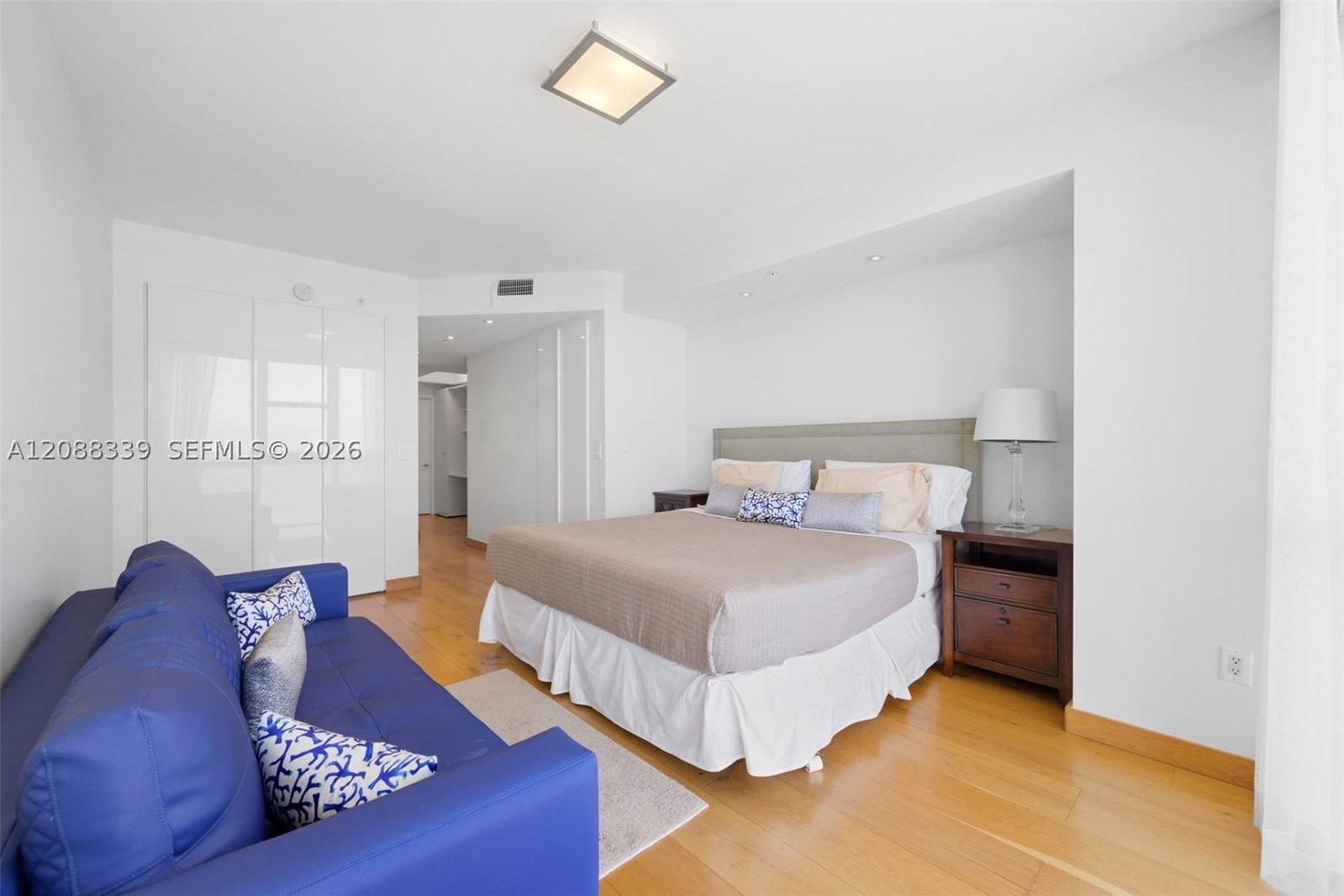 Real estate property located at 18201 Collins Ave #1006, Miami-dade, Trump Royale Condo, Sunny Isles Beach, FL