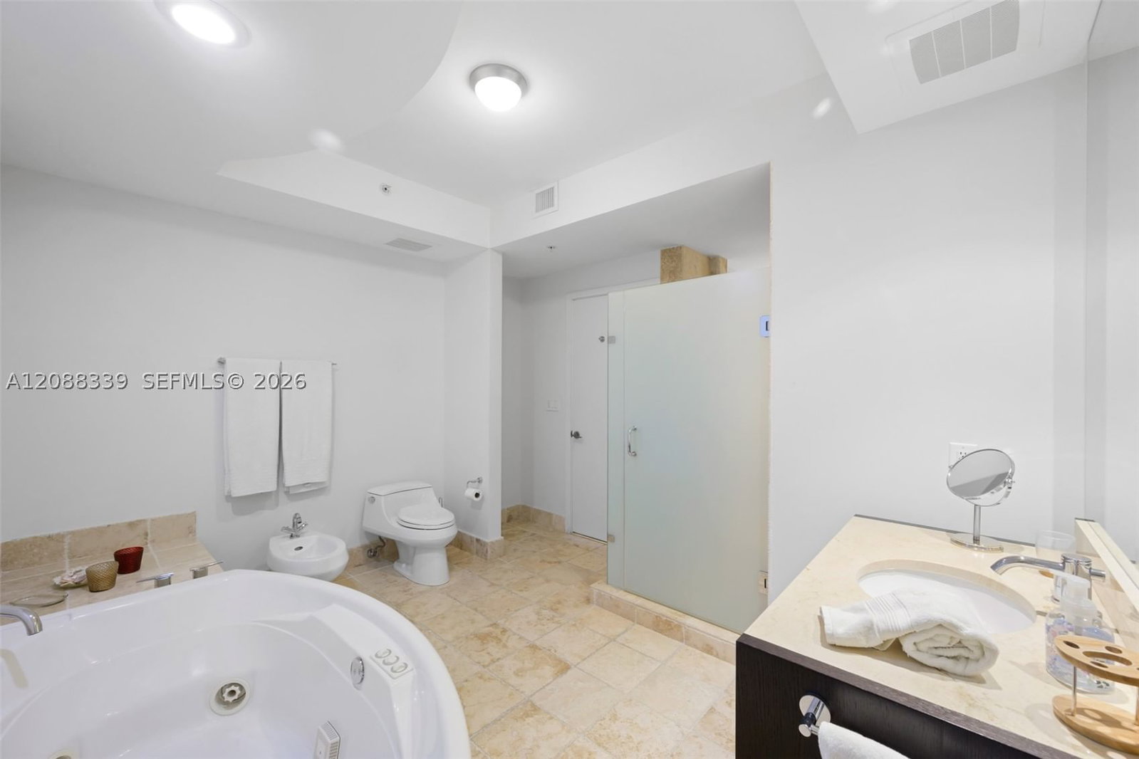 Real estate property located at 18201 Collins Ave #1006, Miami-dade, Trump Royale Condo, Sunny Isles Beach, FL