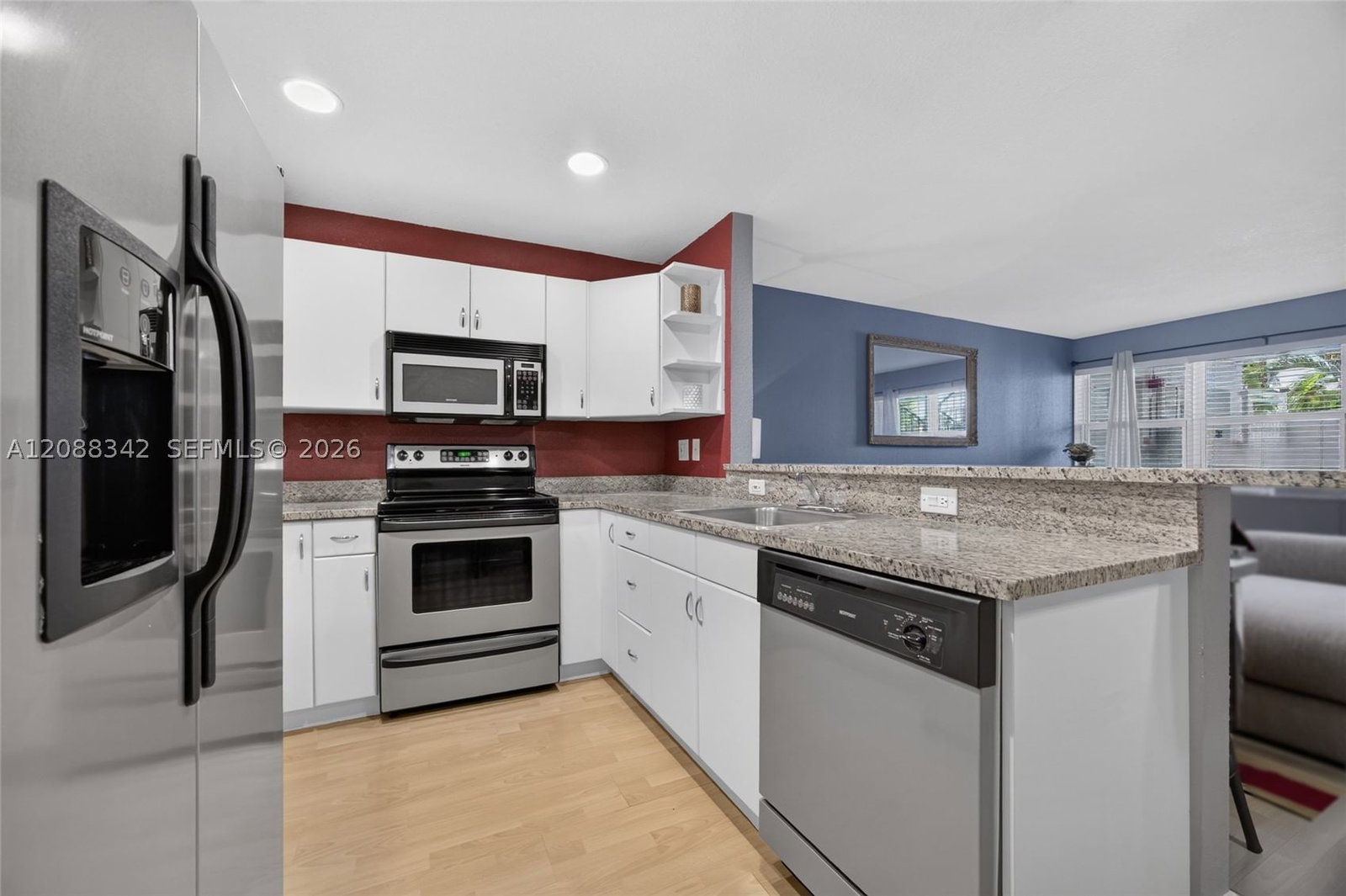 Real estate property located at 2715 49th St #103, Broward, Du Barry Condo, Fort Lauderdale, FL