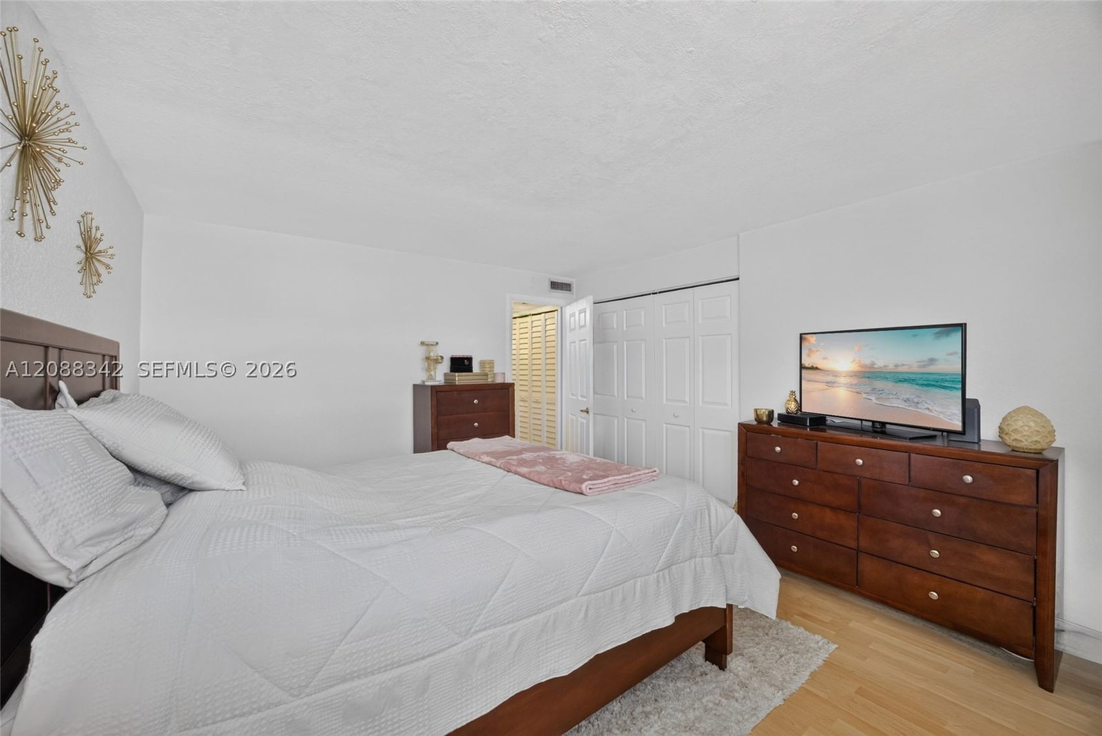 Real estate property located at 2715 49th St #103, Broward, Du Barry Condo, Fort Lauderdale, FL