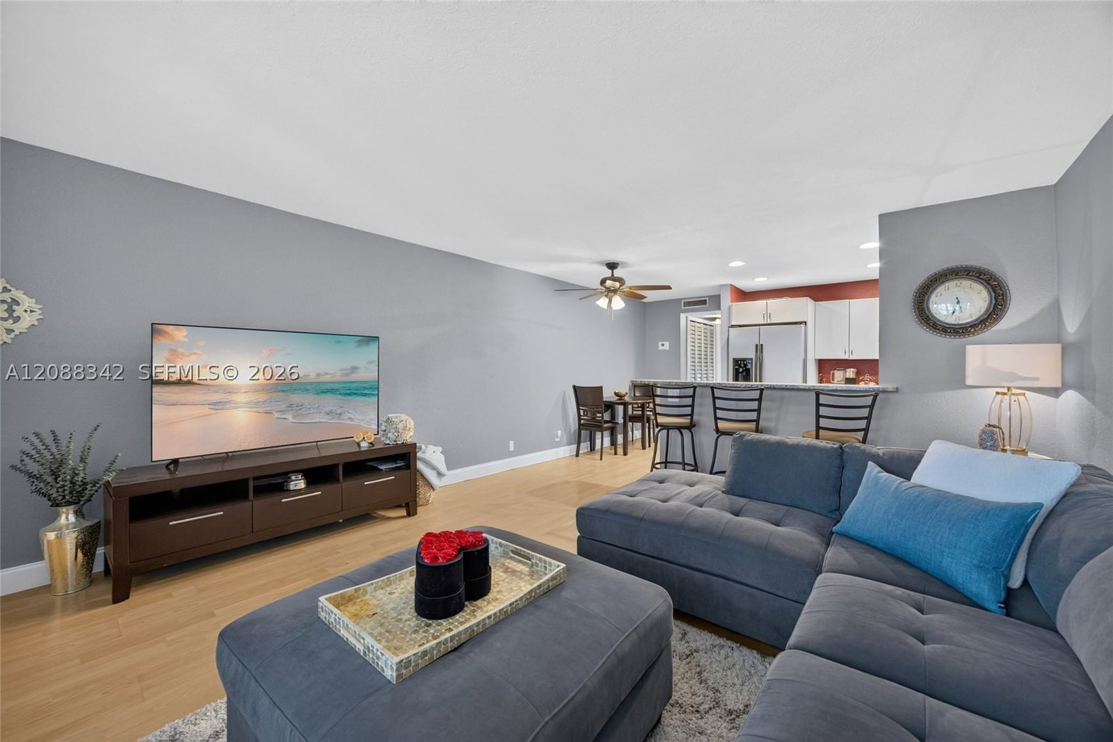 Real estate property located at 2715 49th St #103, Broward, Du Barry Condo, Fort Lauderdale, FL