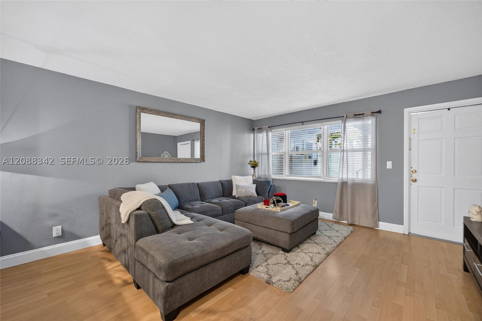 Real estate property located at 2715 49th St #103, Broward, Du Barry Condo, Fort Lauderdale, FL